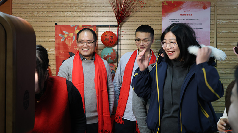 方天股份2026新春表彰会议_78 拷贝.jpg