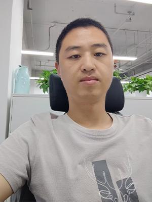 杨飞